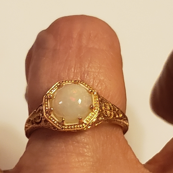 Jewelry - Rose gold genuine opal ring